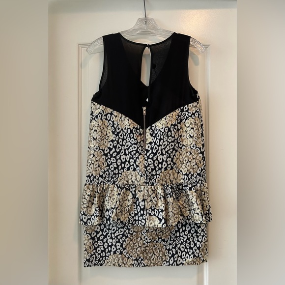 Dress Gallery Women’s Leo Dore V-Neck Dress Size 38T FR (4/S US) NWT - Picture 2 of 10